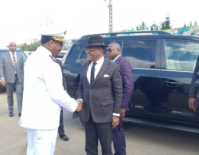 JOSEPH DION NGUTE ET LES ARRONDISSEMENTS DE DIBOMBARI ET FIKO